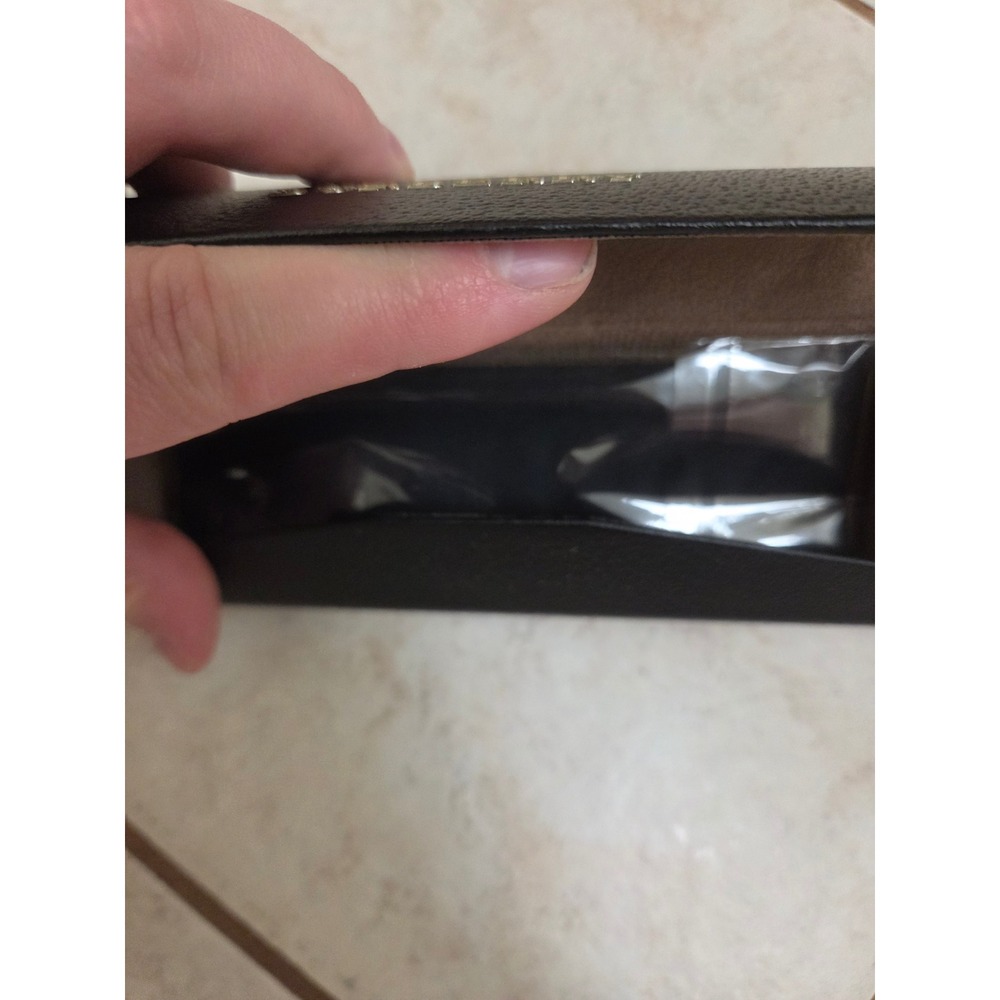 Burberry Black Pebbled Leather Sunglasses Case with Cleaning Cloth Hard Shell - Picture 3 of 4